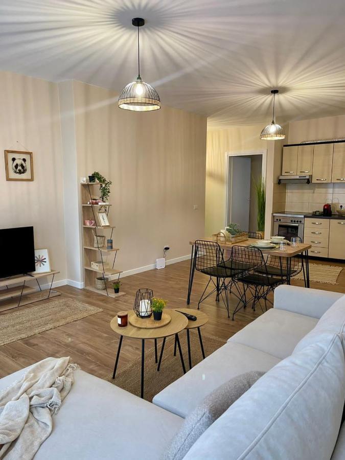 Mh Apartment, Free Parking, Flexible Check In Тирана Екстериор снимка
